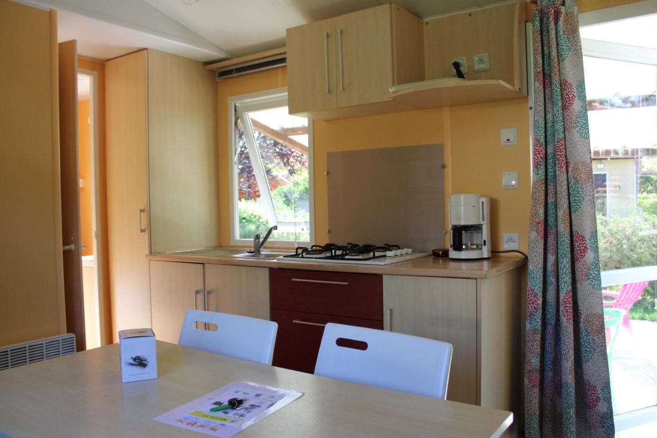Camping Familial Paisible Avec Piscine, Mobil Home , Chalet, Studio & Emplacement Nue Casties-Labrande エクステリア 写真