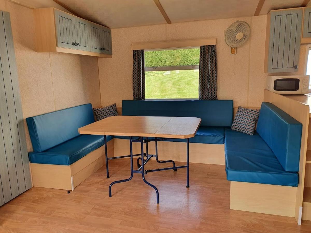 Camping Familial Paisible Avec Piscine, Mobil Home , Chalet, Studio & Emplacement Nue Casties-Labrande エクステリア 写真