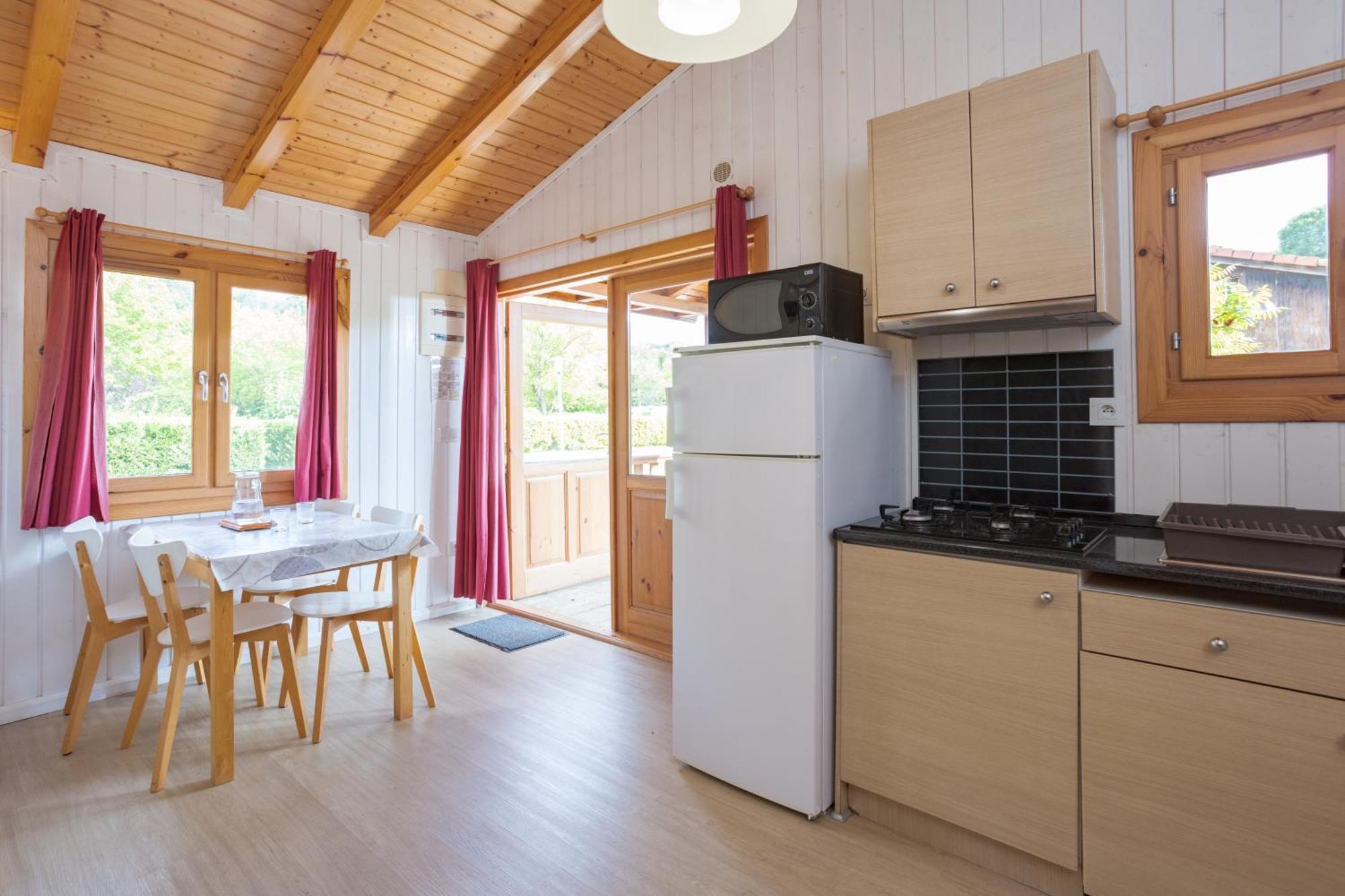 Camping Familial Paisible Avec Piscine, Mobil Home , Chalet, Studio & Emplacement Nue Casties-Labrande エクステリア 写真