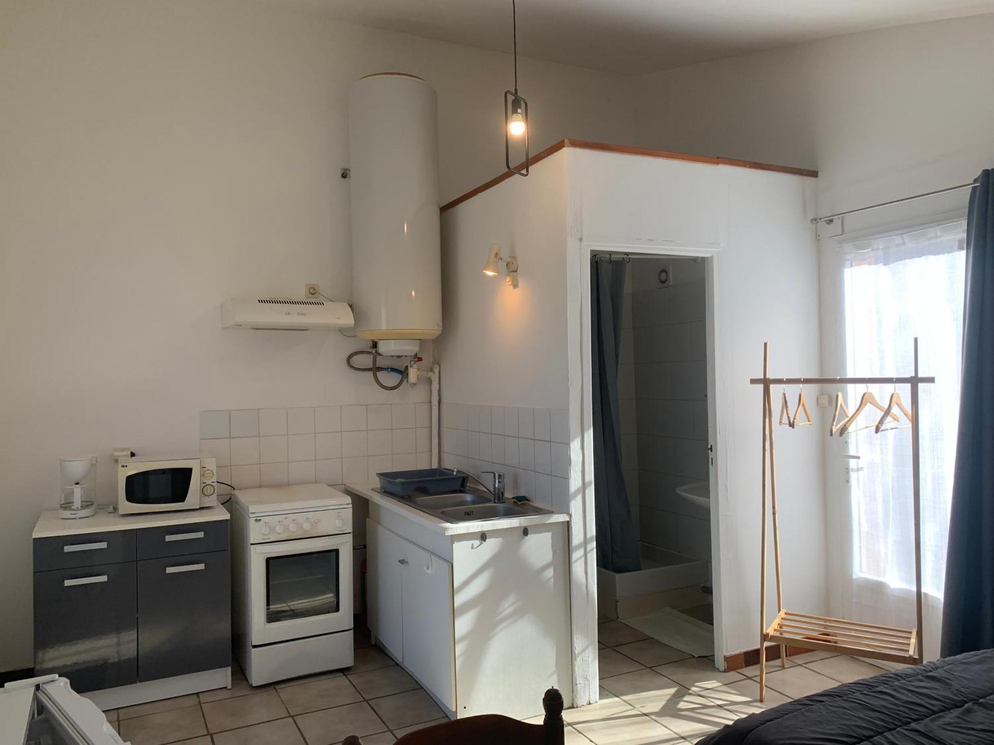 Camping Familial Paisible Avec Piscine, Mobil Home , Chalet, Studio & Emplacement Nue Casties-Labrande エクステリア 写真