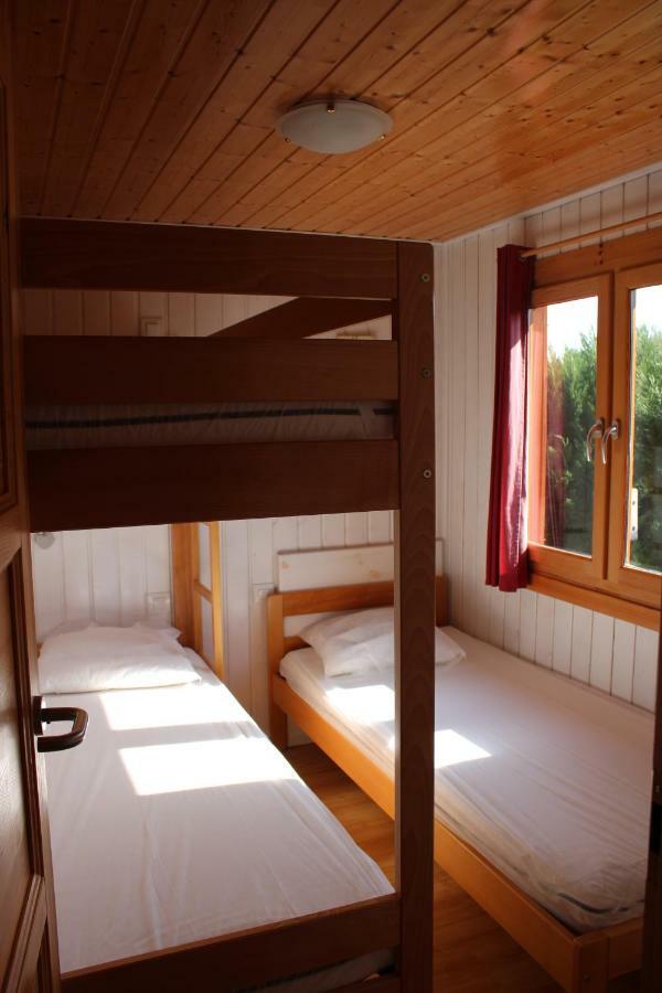 Camping Familial Paisible Avec Piscine, Mobil Home , Chalet, Studio & Emplacement Nue Casties-Labrande エクステリア 写真