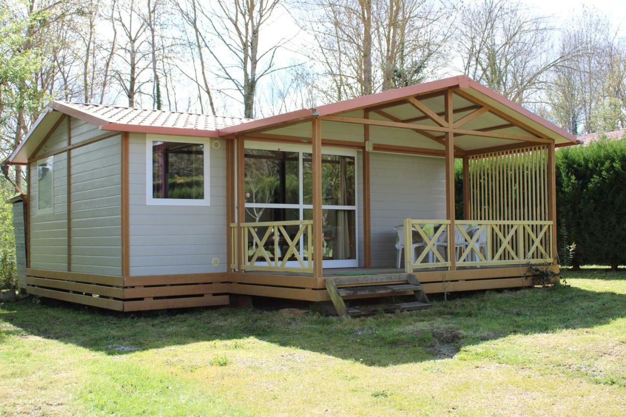 Camping Familial Paisible Avec Piscine, Mobil Home , Chalet, Studio & Emplacement Nue Casties-Labrande エクステリア 写真