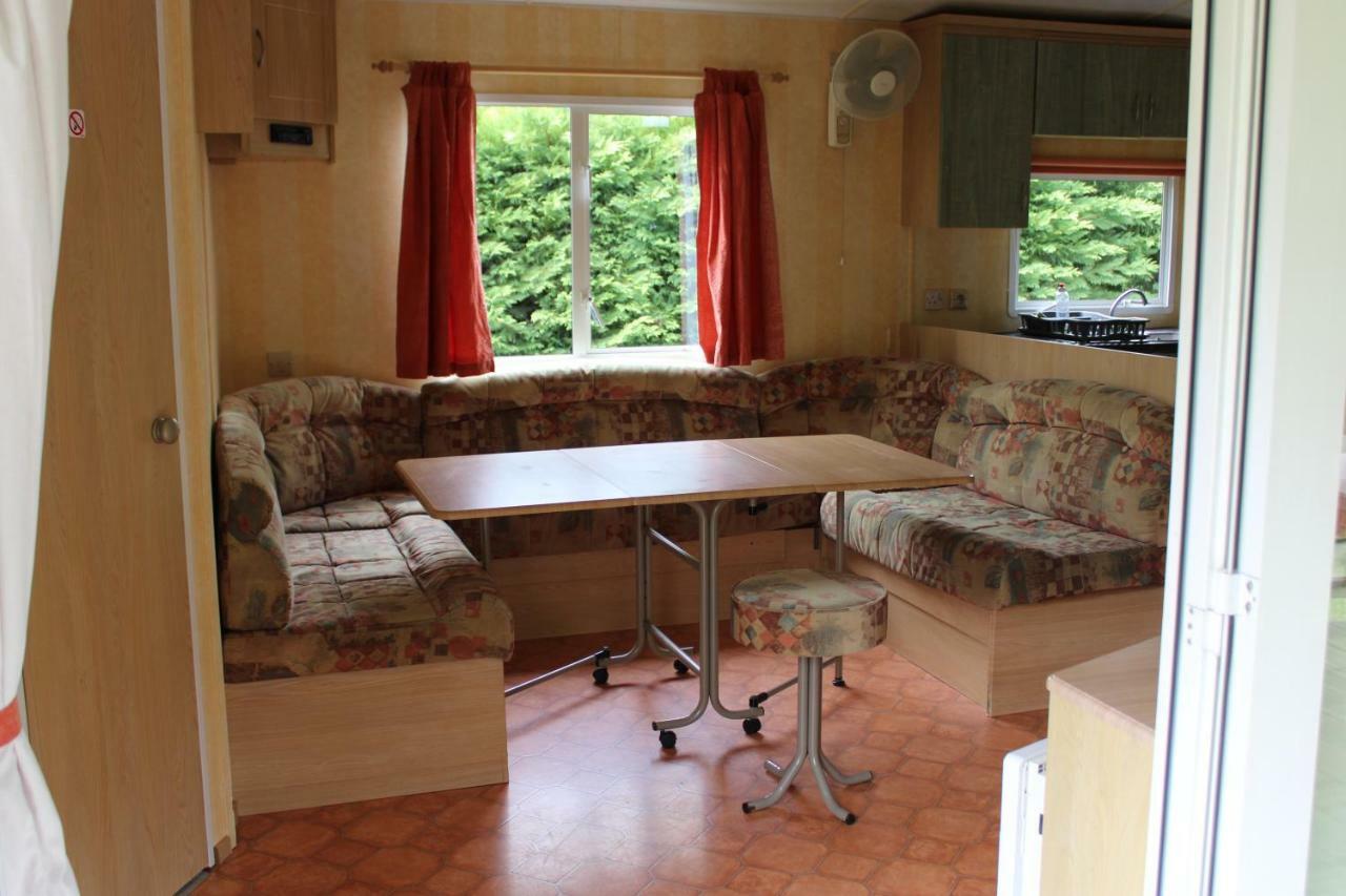 Camping Familial Paisible Avec Piscine, Mobil Home , Chalet, Studio & Emplacement Nue Casties-Labrande エクステリア 写真