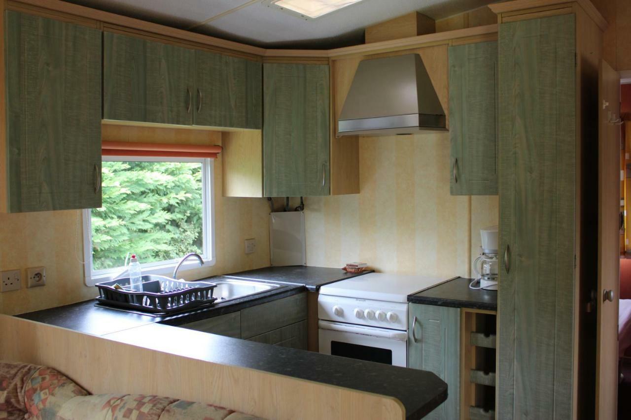 Camping Familial Paisible Avec Piscine, Mobil Home , Chalet, Studio & Emplacement Nue Casties-Labrande エクステリア 写真